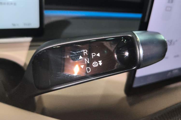 Used XPeng X9 2024 640 All-Wheel Drive High-Performance Max
