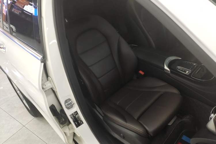 Used Mercedes-Benz GLC 2020 GLC 260 L 4MATIC Dynamic Model
