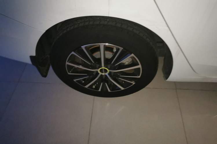 Used Roewe i5 2021 1.5L Manual Platinum Edition