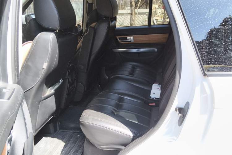 Used Land Rover Range Sport 2013 3.0 TDV6 Diesel Edition Left Rear Seat