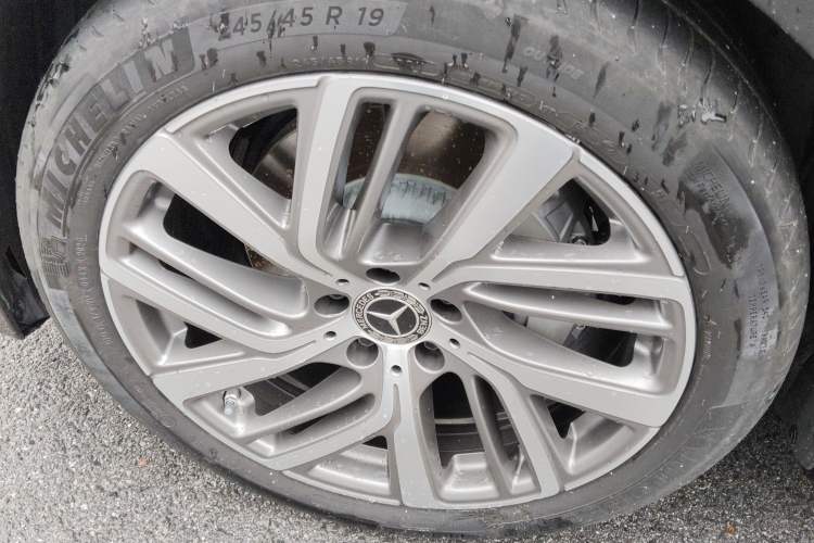 Used Mercedes-Benz E-Class 2024 Refresh E 300 L Stylish Edition
