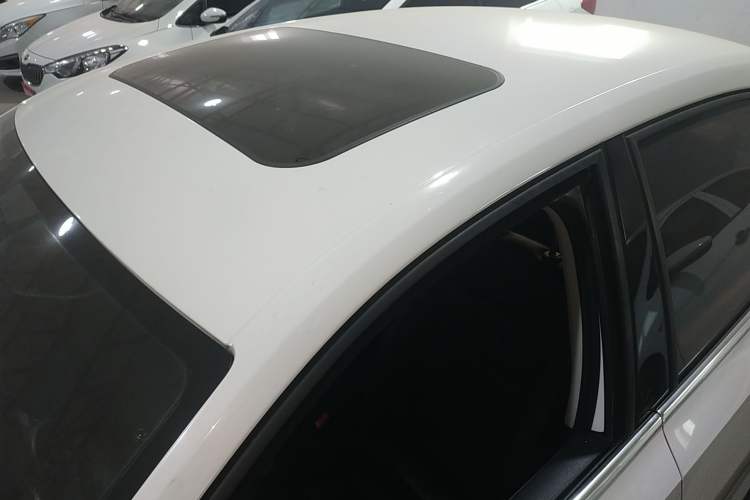 Used Volkswagen Sagitar 2014 Revised Version 1.4TSI Manual Luxury Edition
