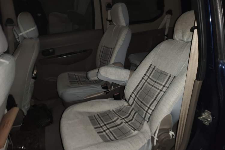 Used Karry Youyou 2010 1.1L Luxury Version Left Rear Seat