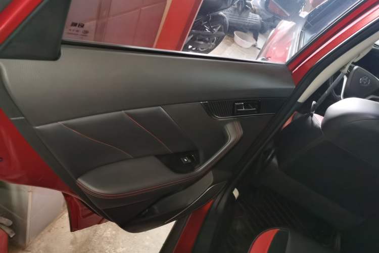 Used Venucia T60 2018 1.6L Manual ZhiShang Edition China V Standard
