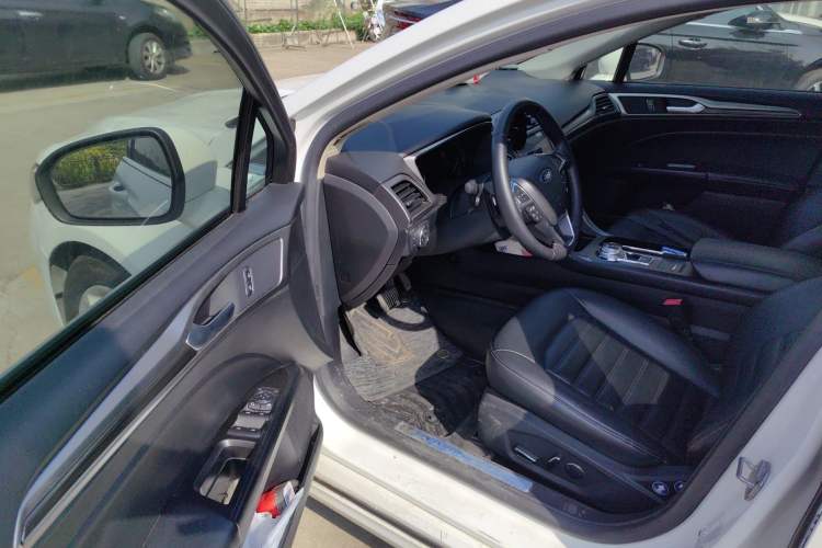 Used Ford Mondeo 2018 EcoBoost 180 Smart Control Fashion Model China V Standard