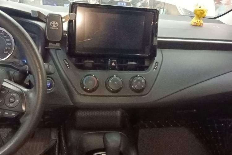 Used Toyota Corolla 2021 1.2T S-CVT Pioneer PLUS Edition Audio And AC Panel