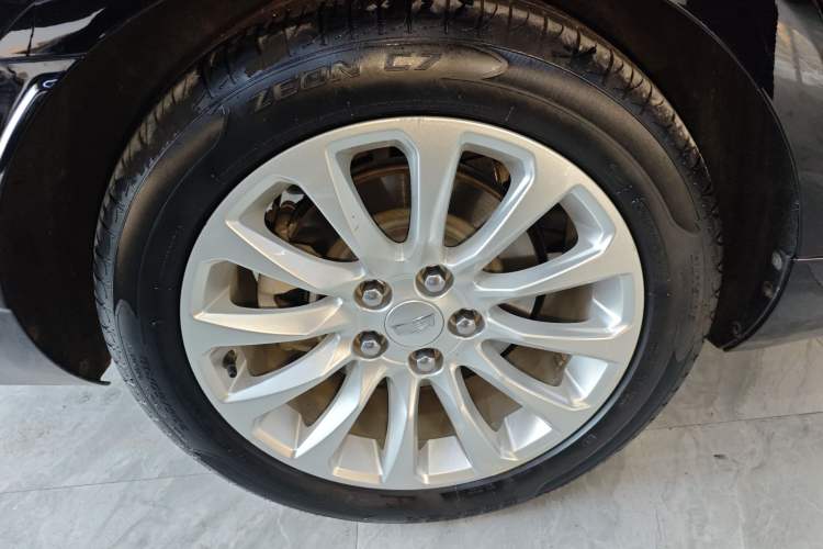 Used Cadillac XTS 2018 28T Tech Edition Exterior 8