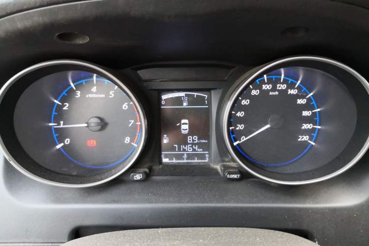 Used FORTHING Joyear X5 2015 1.6L Manual Luxury Model