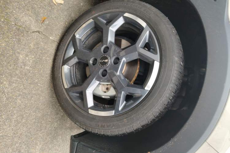 Used BYD Seagull 2025 405 km Flying Edition Right Front Wheel Hub