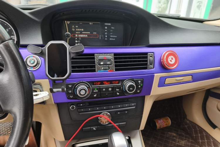 Used BMW 3 Series 2011 320i Luxury Edition
