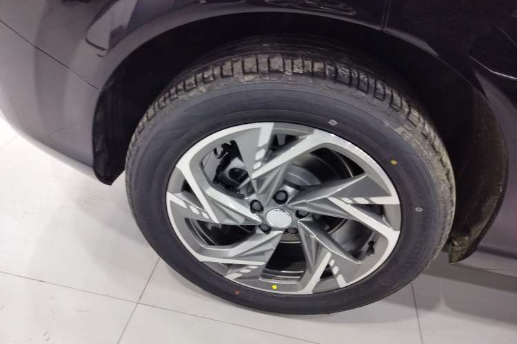 Used Hongqi HS3 PHEV 2025 Model 125km Jingwei 2 Millionth Anniversary Edition
