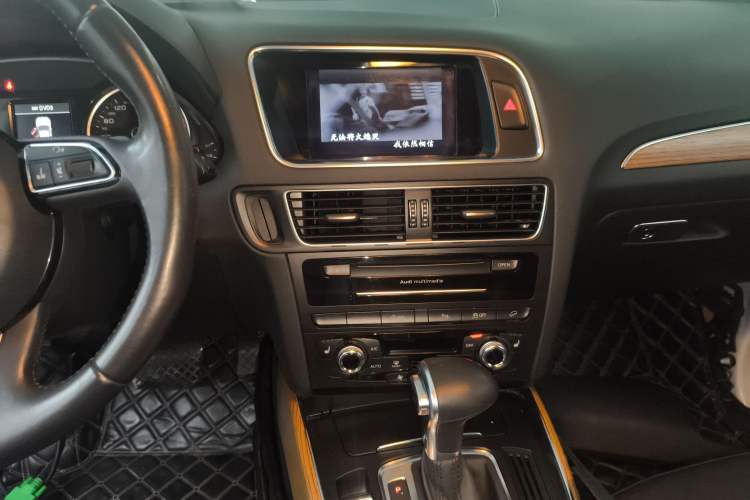 Used Audi Q5 2013 45 TFSI quattro off-road version