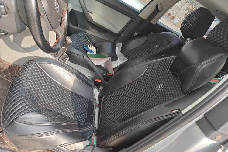 Used Skoda Rapid 2013 1.4L Manual Smart Selection Trim