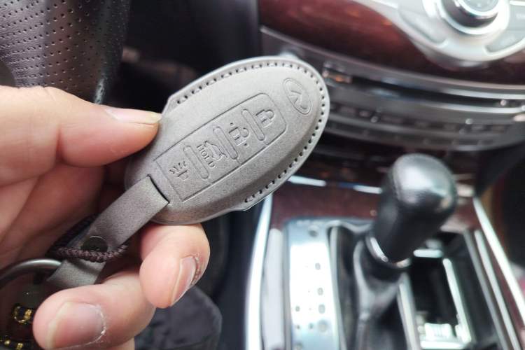 Used Infiniti Q70 2015 Q70L 2.5L Enjoyment Edition