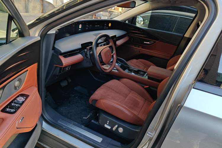 Used Lincoln Nautilus 2023 2.0T All-Wheel-Drive Zunrui Hybrid Version
