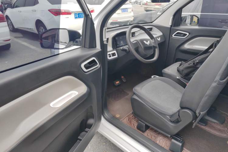 Used Wuling Hongguang MINIEV 2020 Enjoyment Model Lithium Iron Phosphate
