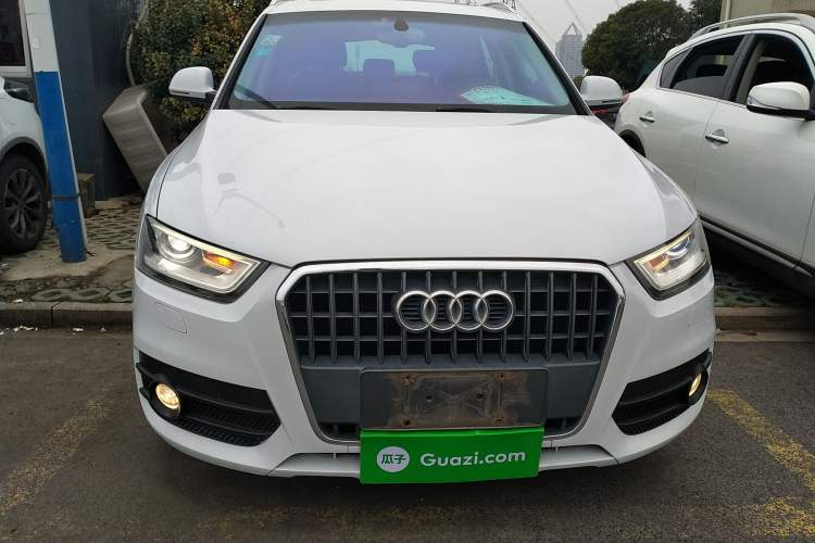 Used Audi Q3 2015 35 TFSI Comfort Model
