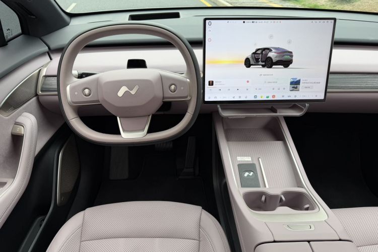 Used ONVO L60 2024 60 kWh Rear-Drive Version Audio And AC Panel