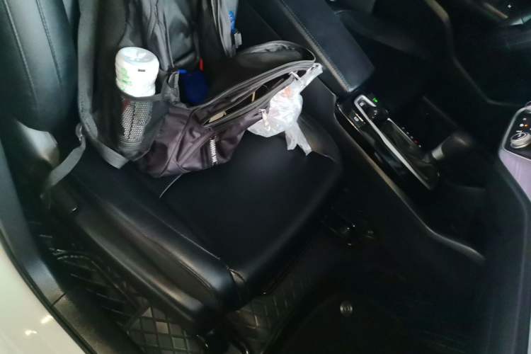 Used Honda Envix 2019 180TURBO CVT Enjoyment Version China V Right Front Seat