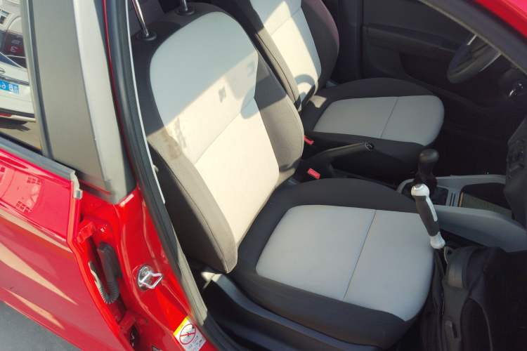 Used Skoda Fabia 2015 1.4L Manual Front-Wheel Drive Model