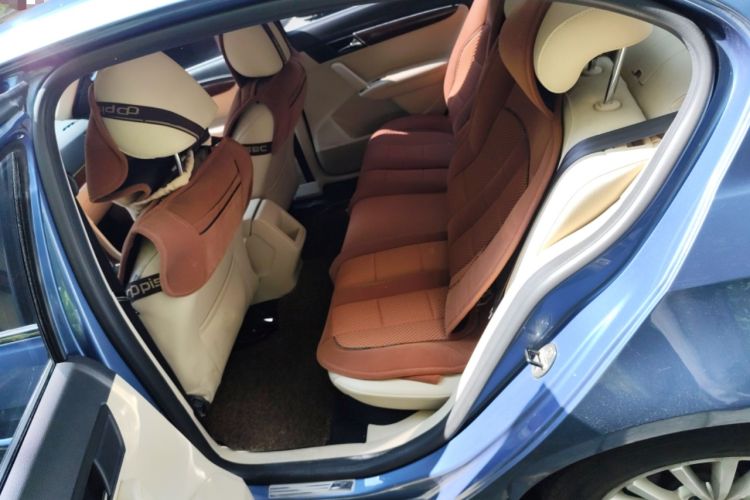 Used Volkswagen Lavida 2013 Revised Version 1.6L Automatic Luxury Edition
