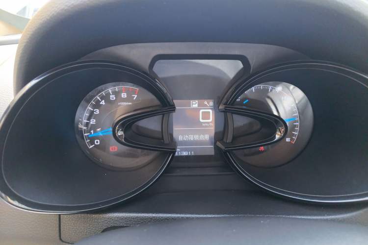 Used Dongfeng Aeolus AX7 2015 2.3L Automatic ZhiZun Version