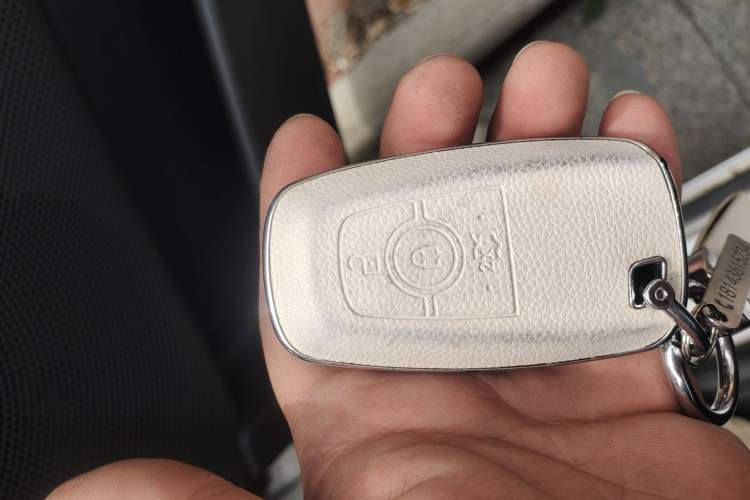 Used Ford Mondeo 2025 2.0T EcoBoost Luxury Version Vehicle Key