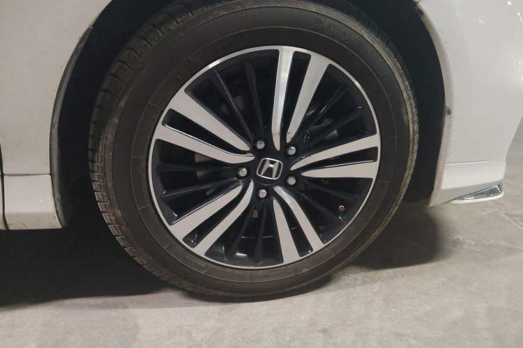 Used Honda Odyssey 2021 2.0L Rui·Smart Edition Right Front Wheel Hub