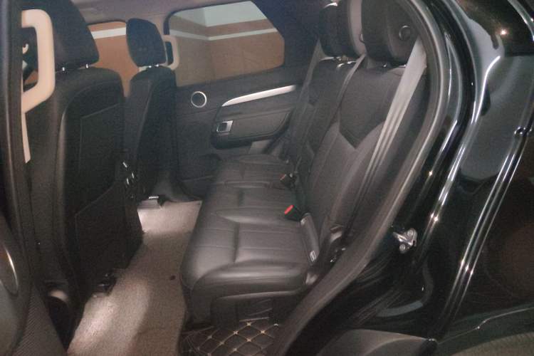 Used Land Rover Discovery 2020 2.0T 30th Anniversary Special Edition Left Rear Seat