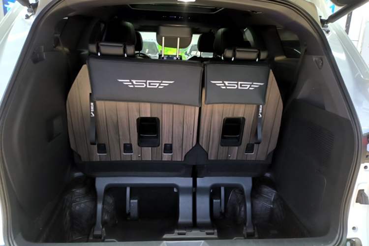 Used Toyota Granvia 2024 2.5L Hybrid Prestige PLUS Four-Wheel Drive Version
