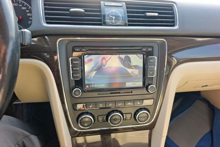 Used Volkswagen Passat 2014 2.0 TSI DSG Prestige Navigation Edition
