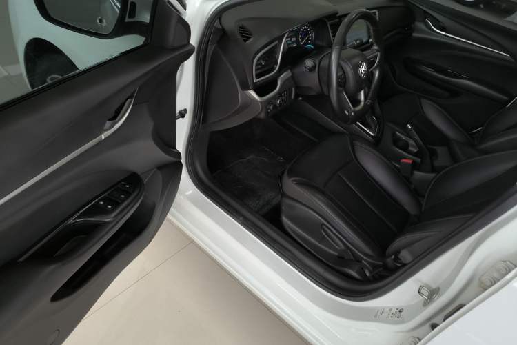 Used Buick Excelle GX 2018 18T Automatic Elite Model