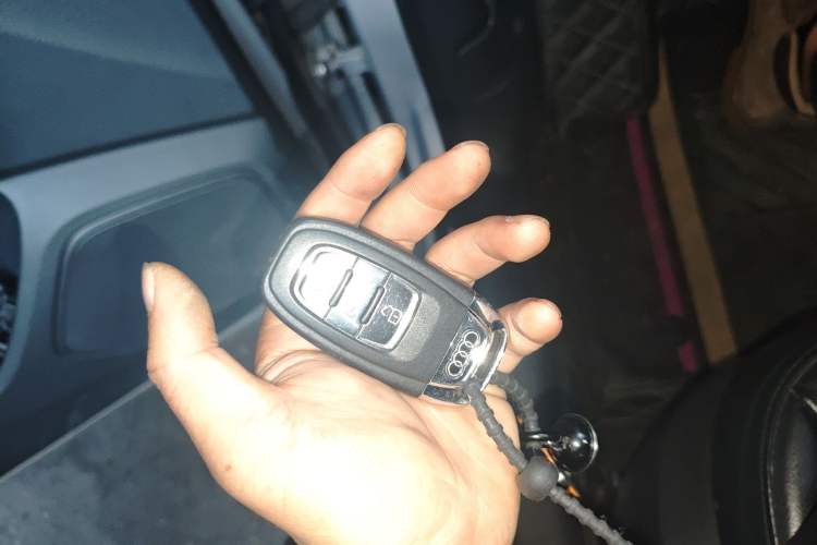 Used Audi Q3 2015 35 TFSI quattro Technology Edition Vehicle Key