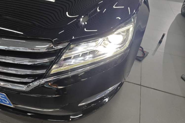 Used Roewe 950 2017 30T Internet Executive Supreme Edition