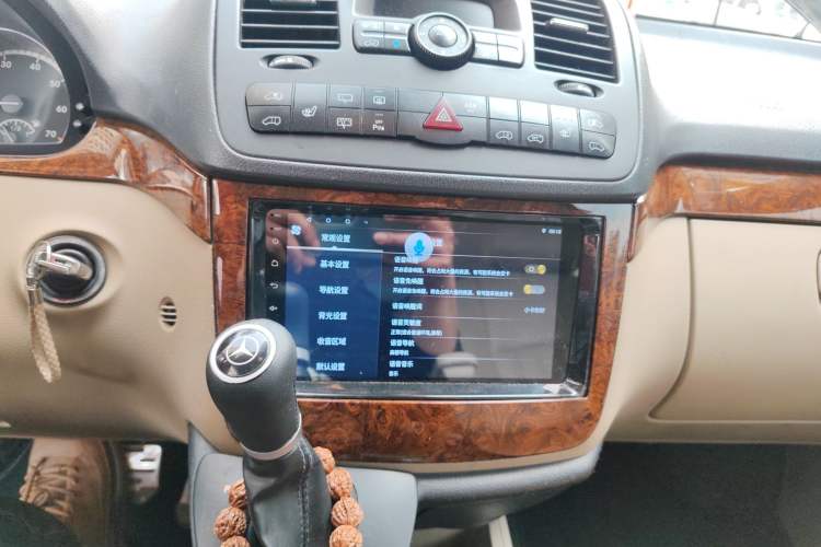 Used Mercedes-Benz Viano 2011 2.5L Navigator Edition