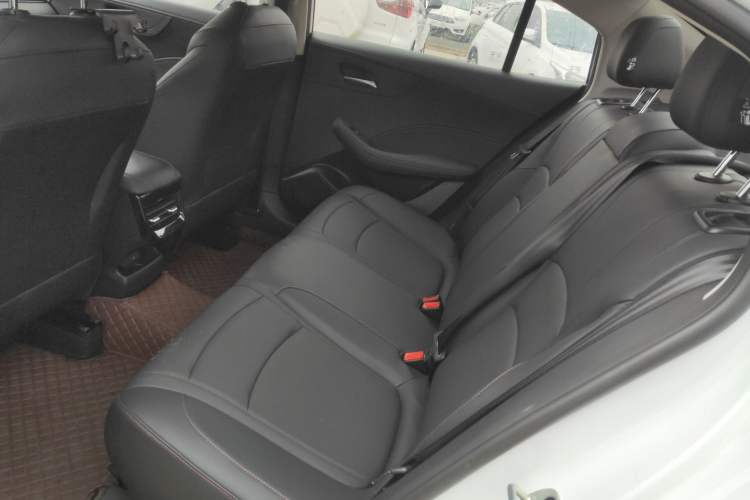 Used Roewe i5 2023 1.5L CVT Luxury Edition