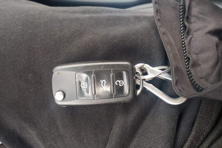 Used Volkswagen Lavida 2015 1.6L Automatic Fashion Edition Vehicle Key