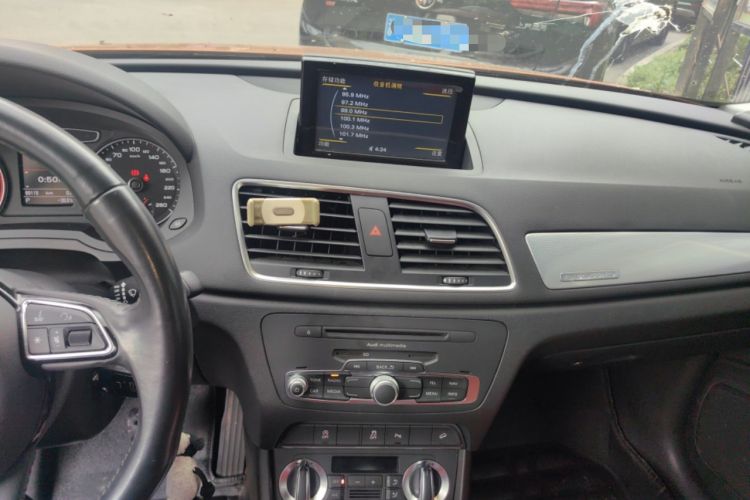 Used Audi Q3 2015 35 TFSI quattro Technology Edition
