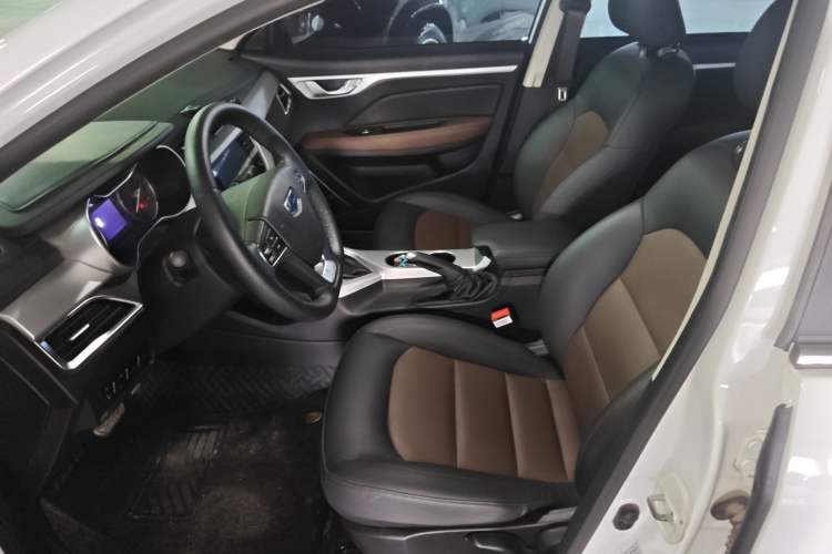 Used Geely Auto Vision 2019 Upgraded Model 1.5L CVT Luxury Version China VI Standard
