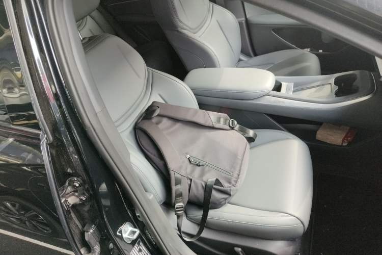 Used XPeng MONA M03 2024 515 Long-Range Right Front Seat