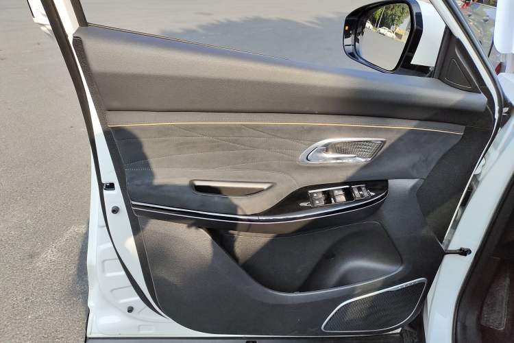 Used Oshan X7 PLUS 2023 Enjoy Edition 1.5T Automatic Pilot Model 7 Seats