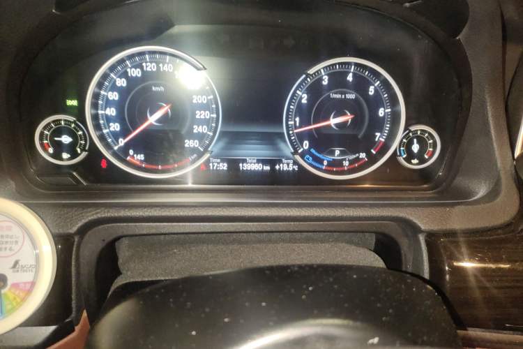 Used BMW 5 Series GT 2017 528i Leading Model
