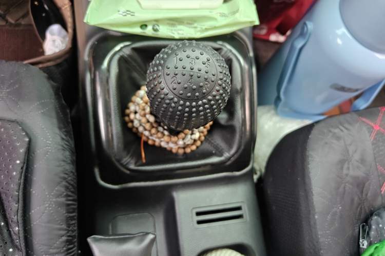 Used CHANGAN OSHAN X70A 2019 1.5L Manual Basic Version China VI Standard
