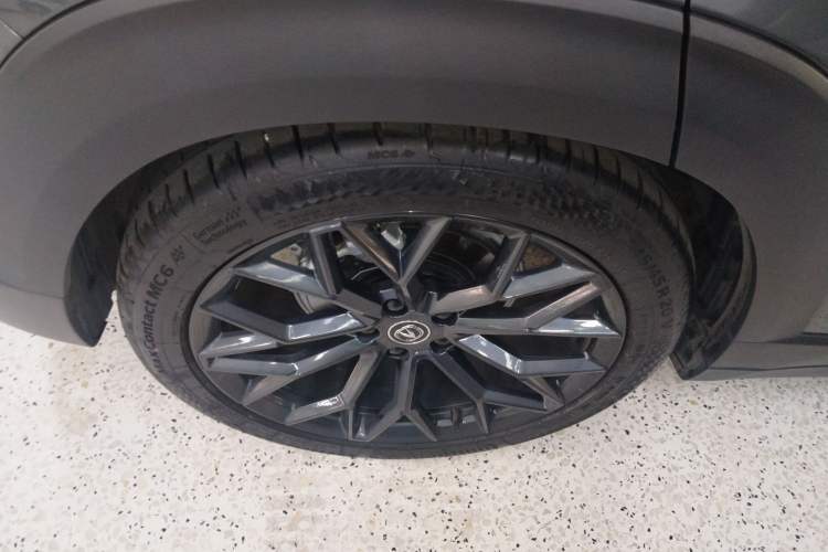 Used Changan UNI-T 2022 2.0T Prestige Version
