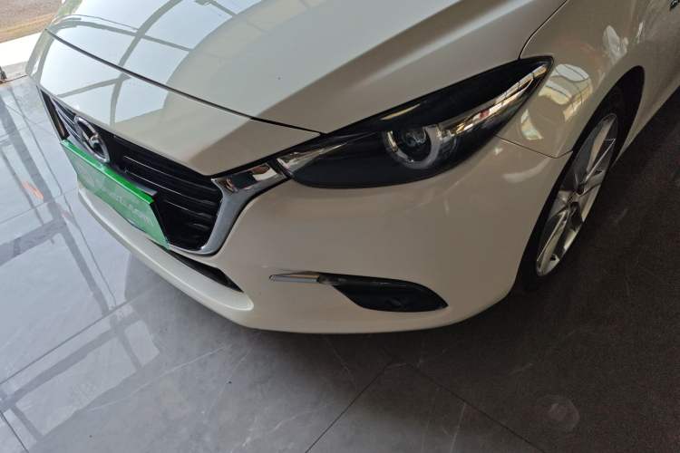 Used Mazda 3 Axela 2017 Sedan 2.0L Automatic Prestige Model China V Standard
