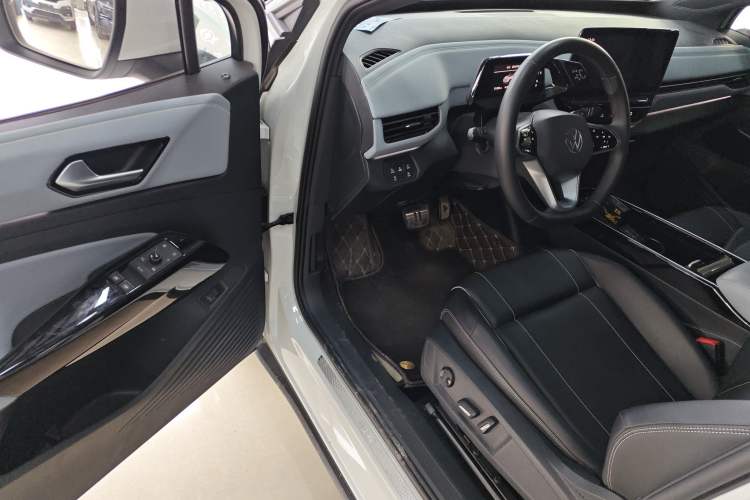 Used Volkswagen ID.4 X 2024 Pure & Smart Edition Driver Seat