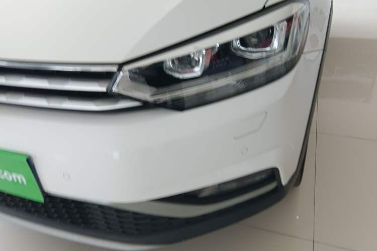 Used Volkswagen Touran 2021 Volkswagen Touran L 280TSI DSG Boundary Edition 7-Seater