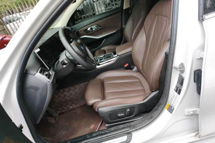 Used BMW i3 2024 eDrive 35 L Left Front Seat