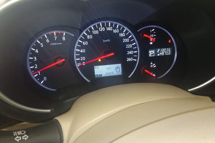 Used Nissan Quest 2015 3.5L SL Instrument Cluster