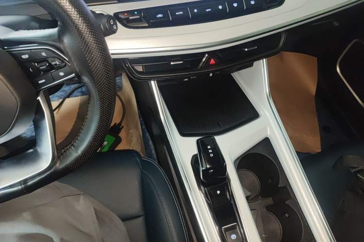 Used Geely Auto Jiajie 2023 Geely Jiaji L 1.5TD DCT Luxury Model
